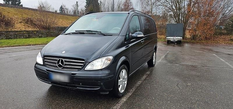 Schwarz Gebraucht 2006 Mercedes Viano Van / Kleinbus | 6.550 € (Superpreis) - Bild 1/4