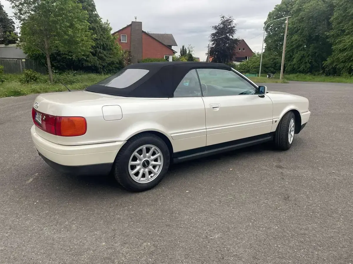 Gebraucht Audi Cabriolet 133 PS (97 kW) 1992 Weiß Cabrio
