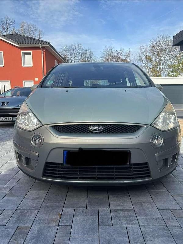 Gebraucht Ford S-MAX Titanium 175 PS (128 kW) 2009 Van / Kleinbus