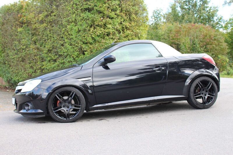 Schwarz Gebraucht 2007 Opel Tigra Cabrio | 1.250 € (Guter Preis) - Bild 1/4