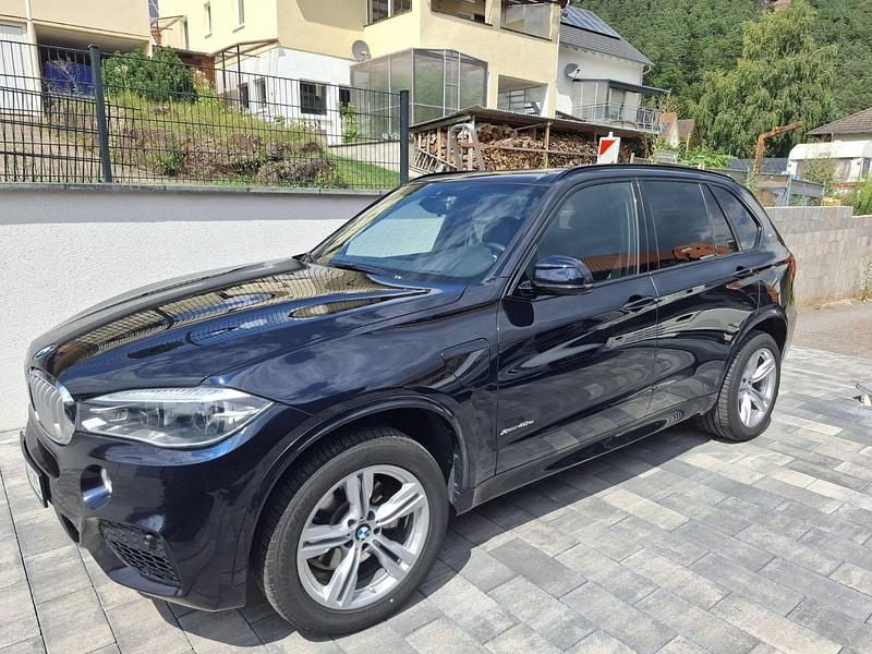 Schwarz Gebraucht 2018 BMW X5 iPerformance SUV | 25.400 € (Teuer) - Bild 1/4