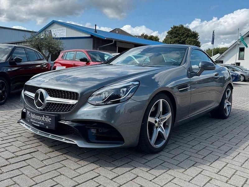 Grau Gebraucht 2017 Mercedes SLC300 AMG line Cabrio | 32.990 € (Guter Preis) - Bild 1/4