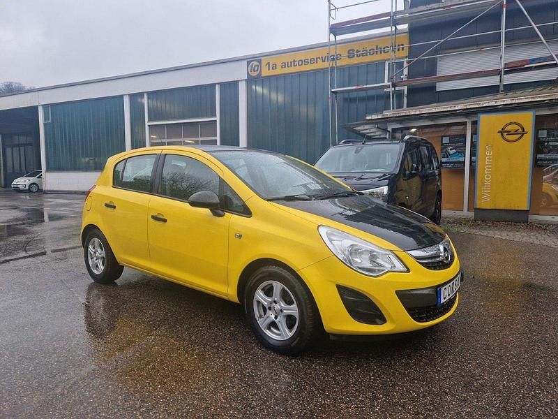 Gelb Gebraucht 2011 Opel Corsa Kleinwagen | 4.990 € (Etwas zu teuer) - Bild 1/4