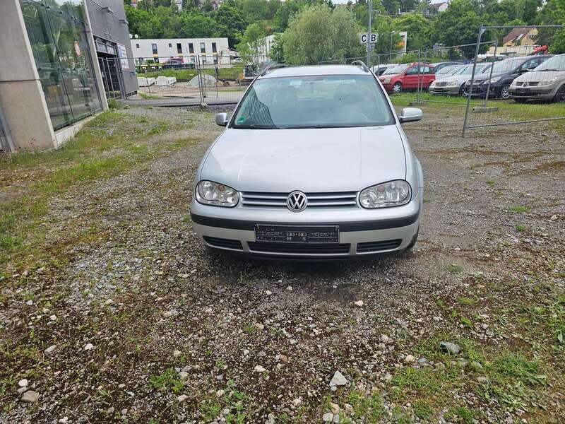 Silber Gebraucht 2003 VW Golf IV Comfortline Kombi | 1.000 € (Guter Preis) - Bild 1/4