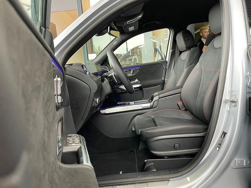 Gebraucht Mercedes GLB250 AMG 224 PS (164 kW) 2025 Metalliclack hightechsilber SUV