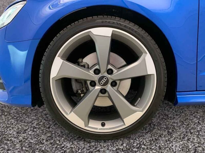 Gebraucht Audi A3 Sportback S-Line 190 PS (139 kW) 2019 Blau Kleinwagen