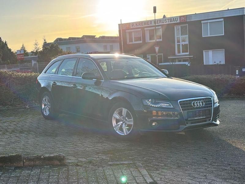 Gebraucht Audi A4 Ambiente 120 PS (88 kW) 2011 Grau Kombi