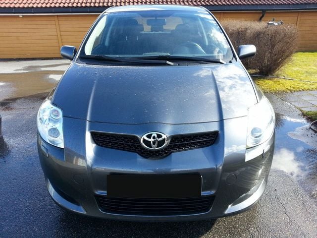 Gebraucht Toyota Auris Executive 126 PS (92 kW) 2007 Grau metallic Limousine