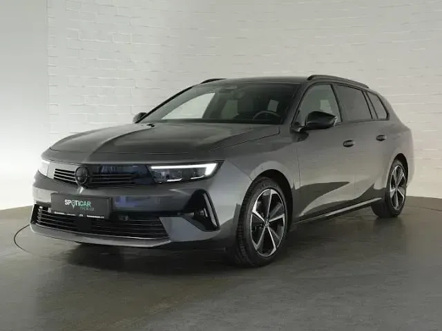 Gebraucht Opel Astra 131 PS (96 kW) 2024 Vulkan grau Kleinwagen