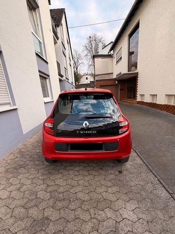 Gebraucht Renault Twingo Life 69 PS (50 kW) 2017 Rot Kleinwagen