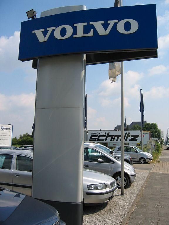 Schwarz Gebraucht 2024 Volvo XC60 Plus SUV | 52.490 € (Guter Preis) - Bild 1/1