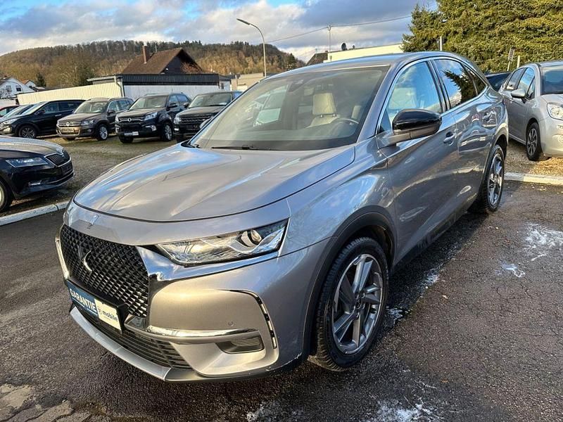 Grau Gebraucht 2020 DS Automobiles DS7 Crossback So Chic SUV | 20.900 € (Fairer Preis) - Bild 1/4