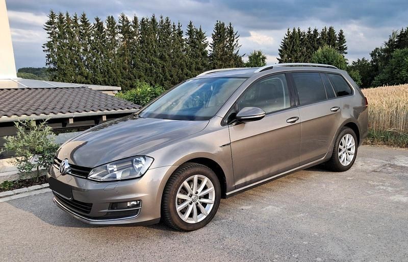 Grau Gebraucht 2015 VW Golf VII CLUB Kombi | 10.100 € (Fairer Preis) - Bild 1/4