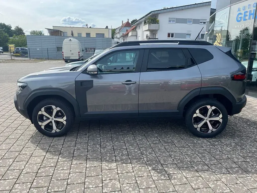 Neu Dacia Duster Journey 154 PS (113 kW) 2026 Grau SUV