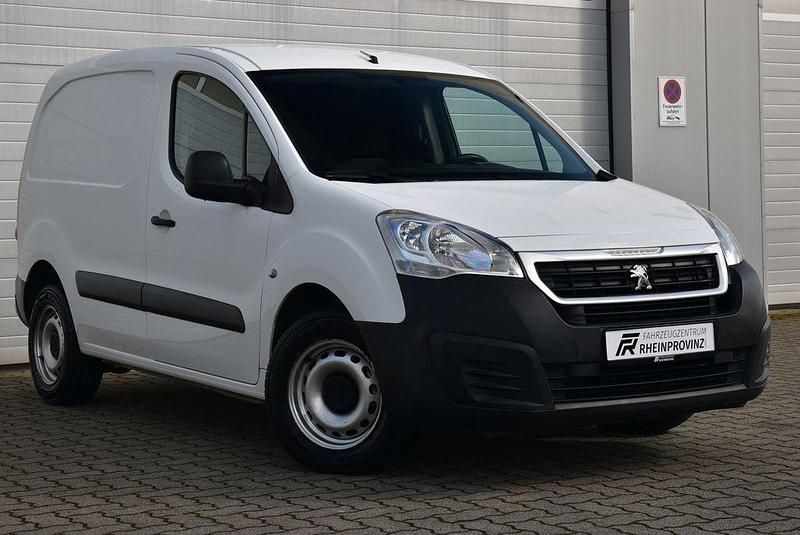 Gebraucht Peugeot Partner 75 PS (55 kW) 2018 Weiß Van / Kleinbus
