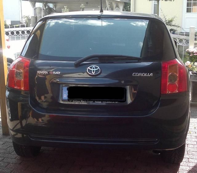 Gebraucht Toyota Corolla 97 PS (71 kW) 2005 Schwarz metallic Limousine