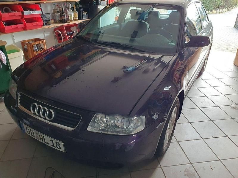 Gebraucht Audi A3 Ambition 125 PS (91 kW) 2001 Violet Kleinwagen