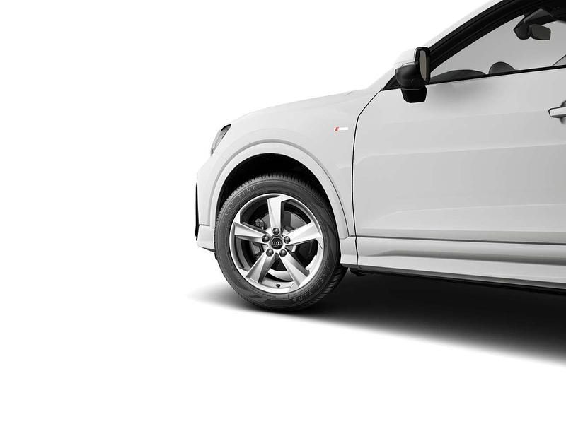 Nowe Audi Q2 S-Line 116 KM (85 kW) 2026 Biały SUV