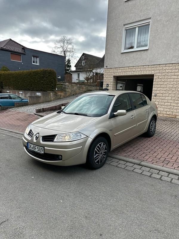 Gebraucht Renault Mégane II 112 PS (82 kW) 2007 Braun Limousine