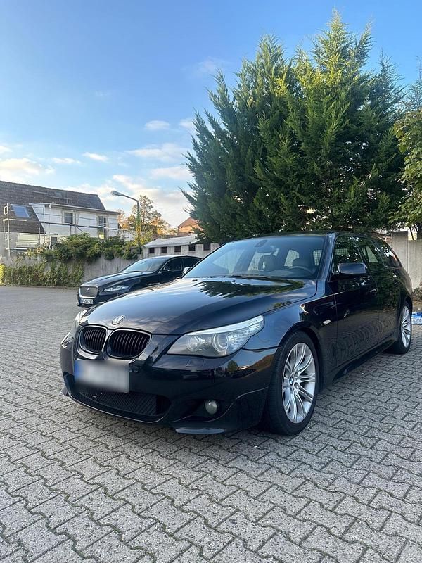 Gebraucht BMW 530 Shadowline 235 PS (172 kW) 2007 Blau Kombi