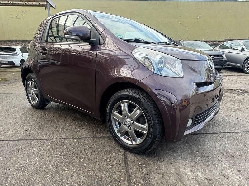 Gebraucht Toyota iQ 98 PS (72 kW) 2012 Kleinwagen