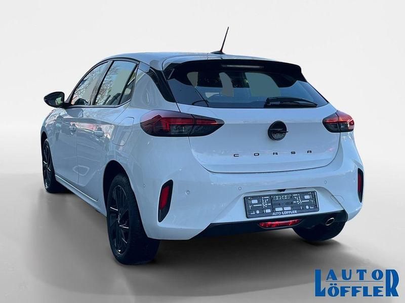 Gebraucht Opel Corsa 101 PS (74 kW) 2024 Banquise weiß (metallic) Kleinwagen