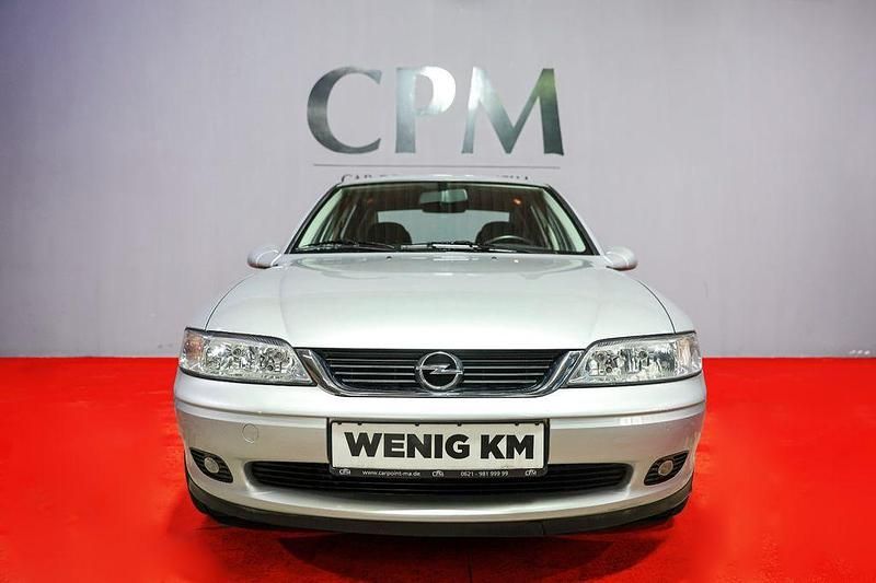 Silber Gebraucht 2001 Opel Vectra Elegance Limousine | 4.950 € - Bild 1/4