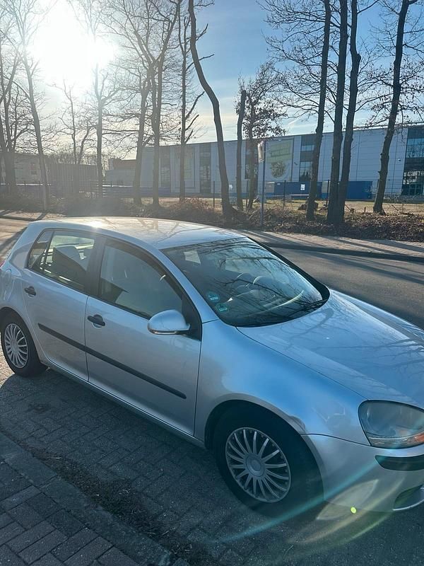 Gebraucht VW Golf V 75 PS (55 kW) 2004 Silber Kleinwagen