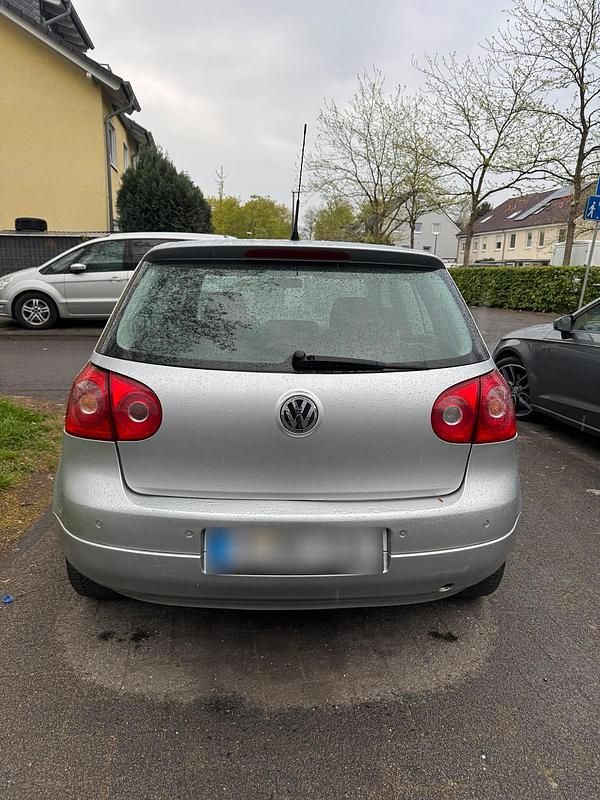 Second-hand VW Golf 105 CP (77 kW) 2007 Argintiu Coupe
