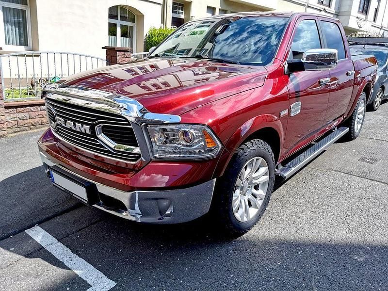 Rot Gebraucht 2018 Dodge Ram Abholung | 36.999 € (Teuer) - Bild 1/4
