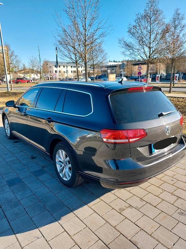 Gebraucht VW Passat 150 PS (110 kW) 2019 Schwarz Kombi