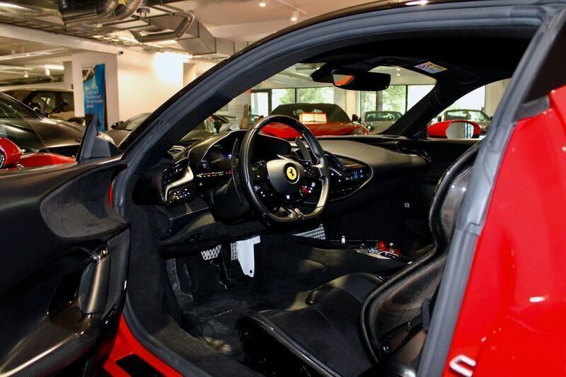 Gebraucht Ferrari SF90 999 PS (734 kW) 2021 Rot
