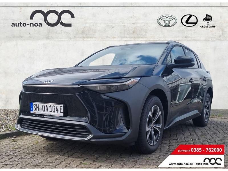 Schwarz Gebraucht 2023 Toyota bZ4X SUV | 37.990 € (Teuer) - Bild 1/4