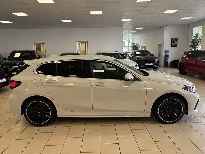 Gebraucht BMW 128 Performance 265 PS (194 kW) 2023 Weiß Kleinwagen