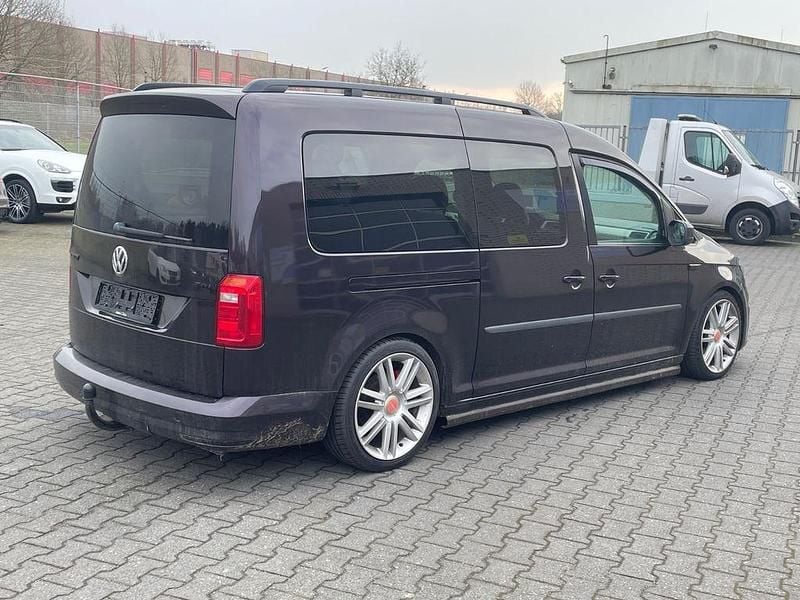 Gebraucht VW Caddy Maxi Trendline 102 PS (75 kW) 2015 Schwarz Van / Kleinbus