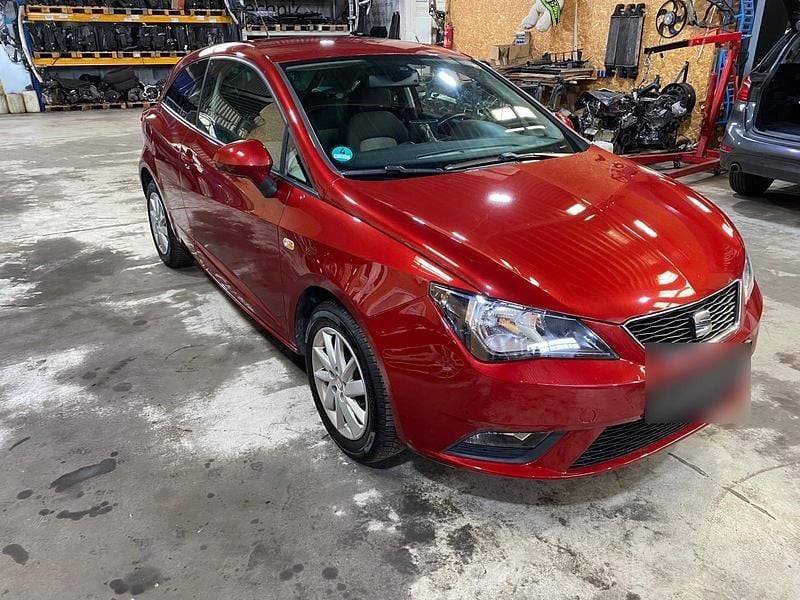 Gebraucht Seat Ibiza 69 PS (50 kW) 2013 Rot Kleinwagen