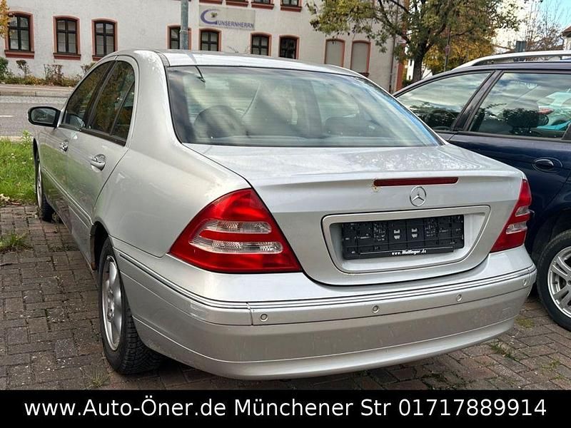 Gebraucht Mercedes C200 Elegance 163 PS (119 kW) 2000 Silber Limousine
