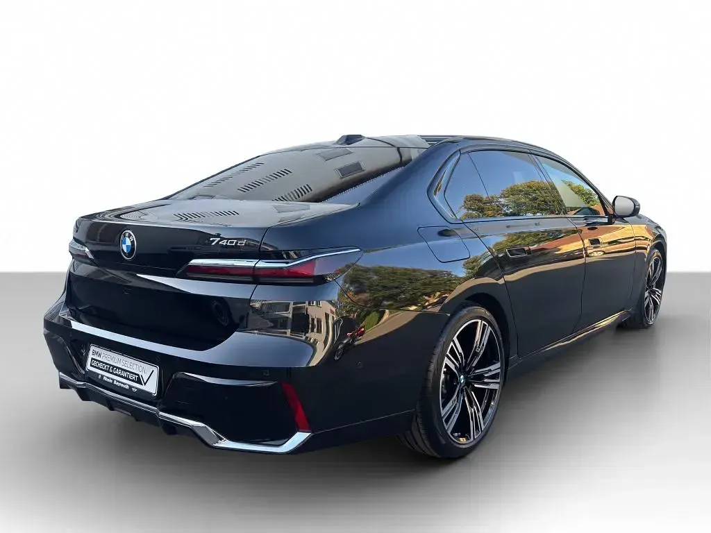 Gebraucht BMW 740 M Sport 286 PS (210 kW) 2025 Schwarz Limousine