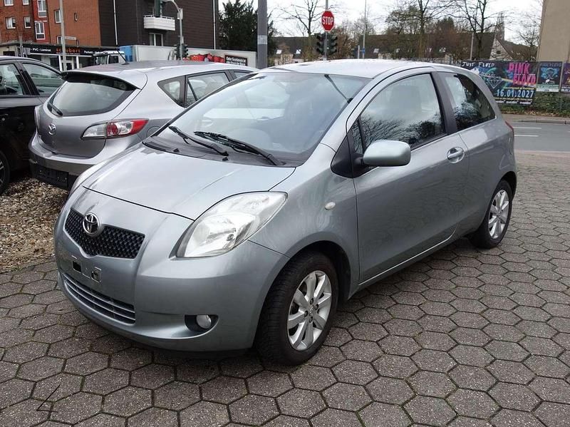 Gebraucht Toyota Yaris Sol 87 PS (63 kW) 2008 Grau Kleinwagen