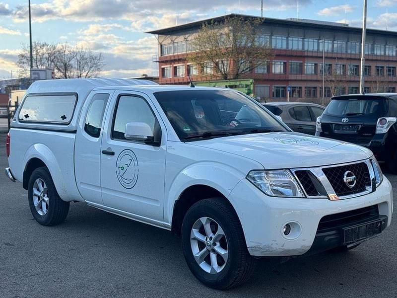 Gebraucht Nissan Navara SE 190 PS (139 kW) 2011 Weiß Pickup