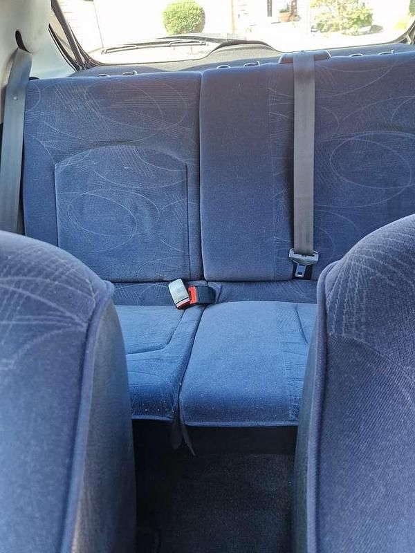Gebraucht 2001 Peugeot 206 Style Limousine | 1.000 € (Guter Preis) - Bild 1/4