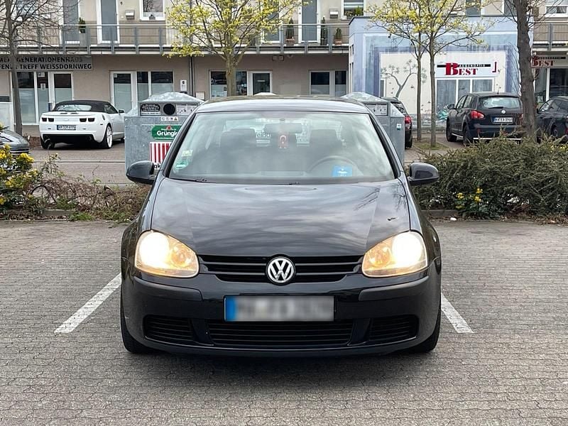Gebraucht VW Golf V 75 PS (55 kW) 2004 Schwarz Kleinwagen