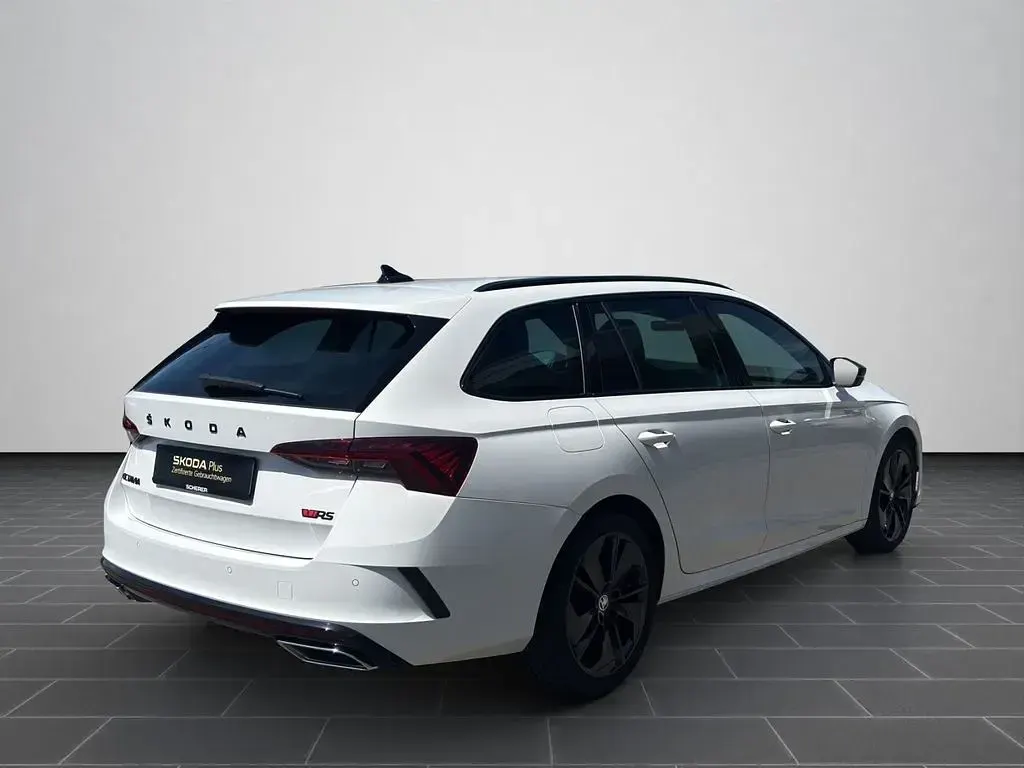 Gebraucht Skoda Octavia RS 200 PS (147 kW) 2024 Weiß Kombi