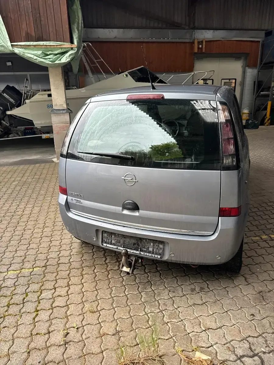 Używany Opel Meriva 90 KM (66 kW) 2009 Szary Minivan