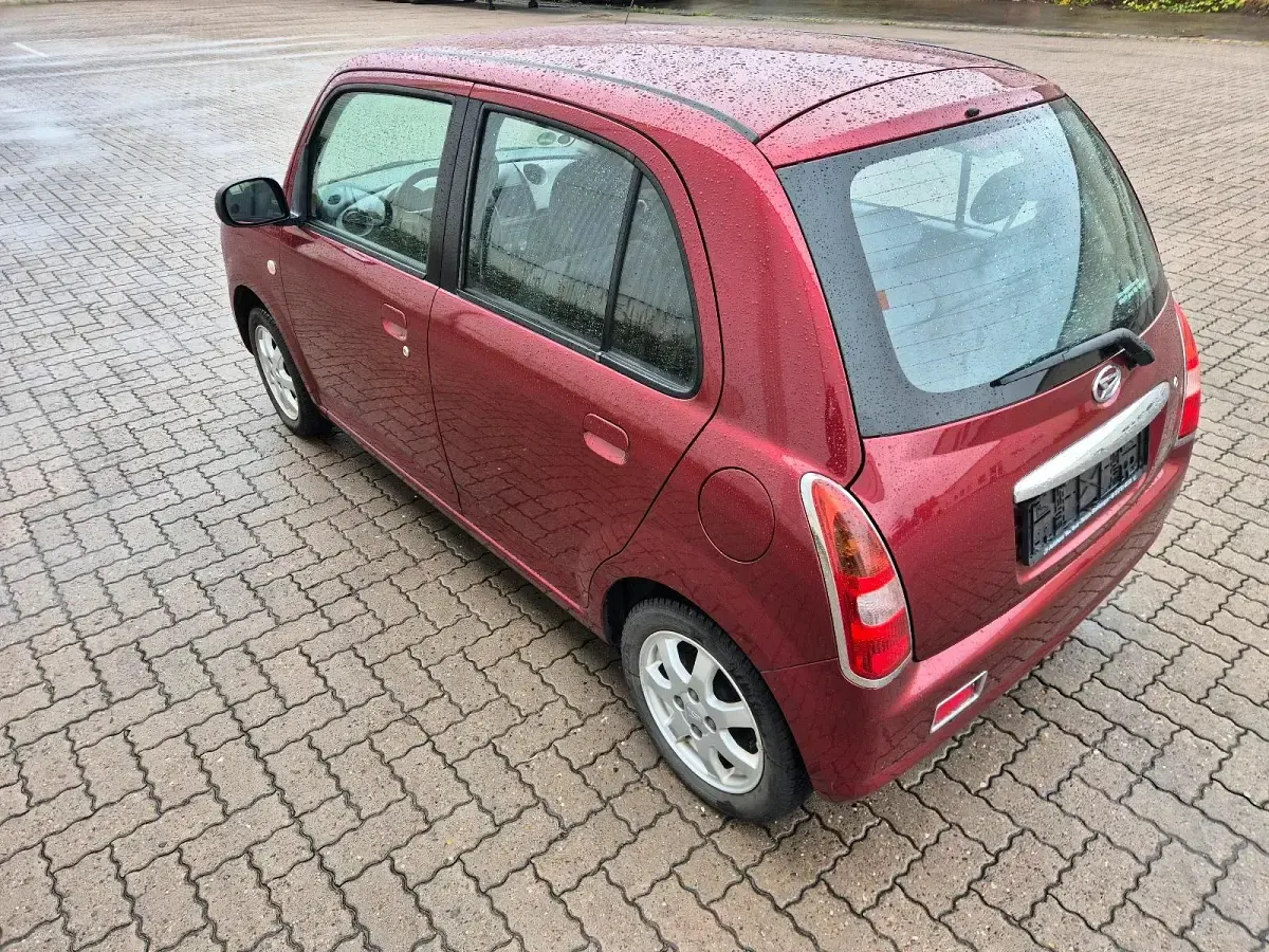 Gebraucht Daihatsu Trevis 58 PS (42 kW) 2006 Rot Kleinwagen