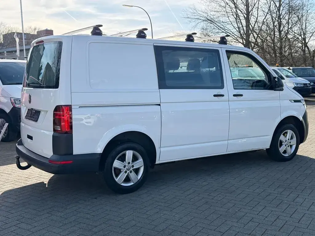 Używany VW Transporter 150 KM (110 kW) 2023 Biały Van