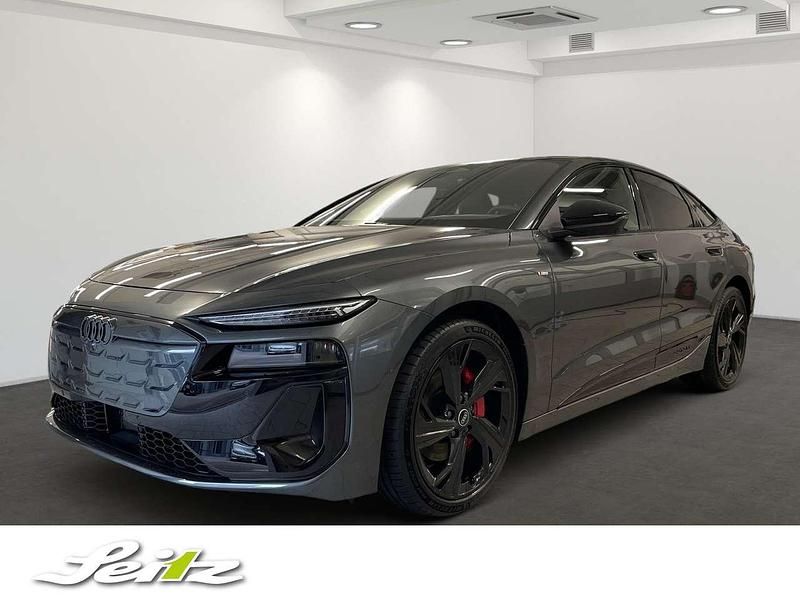 Grau Neu 2025 Audi e-tron Sportback Sport SUV | 89.449 € - Bild 1/3