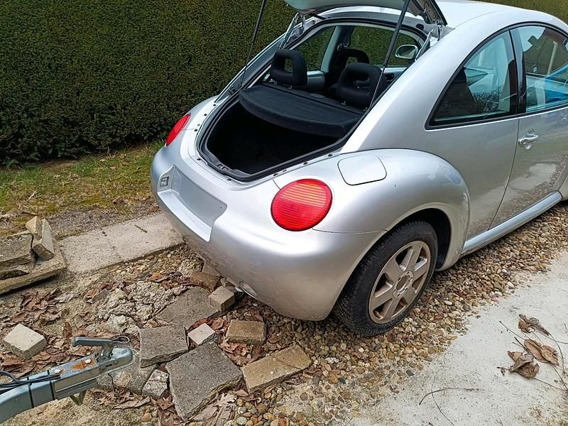 Gebraucht VW Beetle 115 PS (84 kW) 2000 Silber Kleinwagen