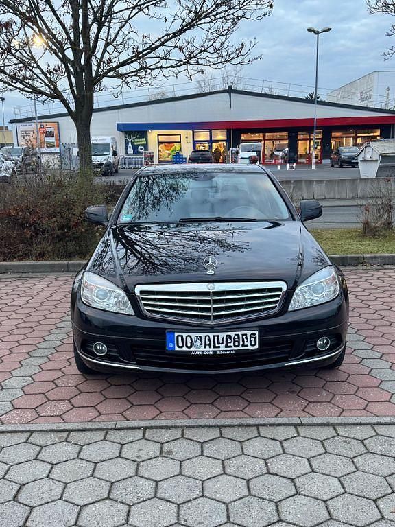 Schwarz Gebraucht 2008 Mercedes C180 Elegance Limousine | 6.500 € (Fairer Preis) - Bild 1/4