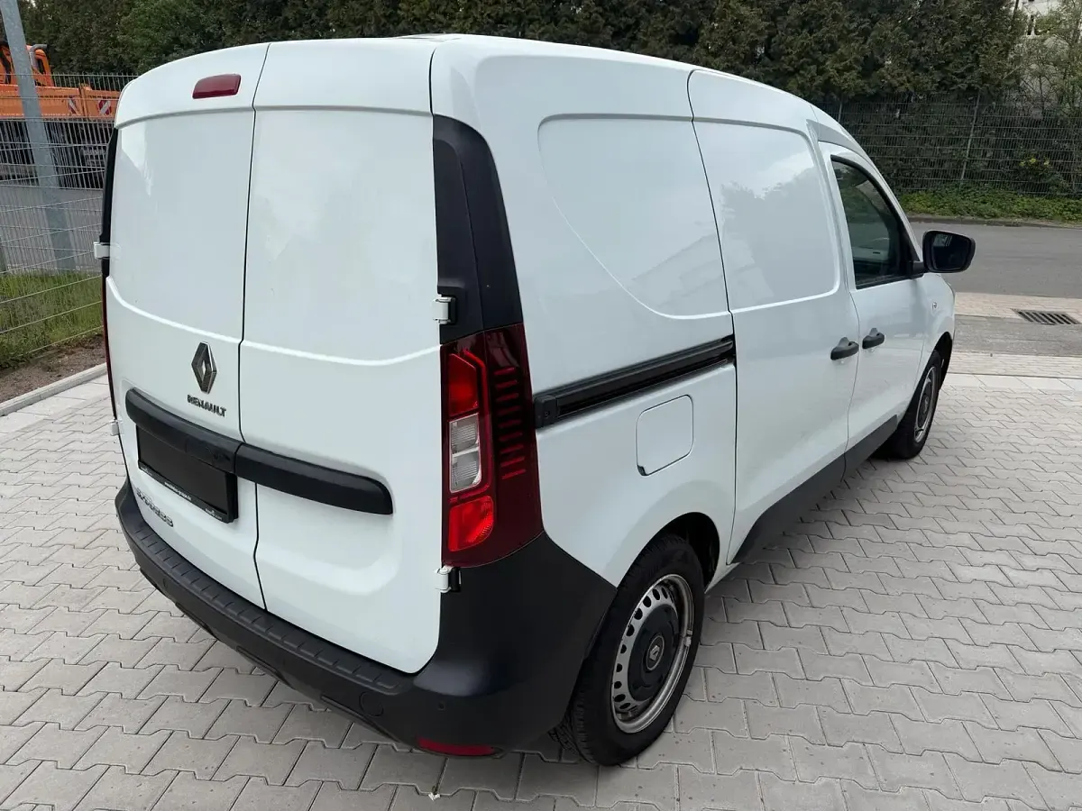 Gebraucht Renault Express 95 PS (69 kW) 2022 Weiß Van / Kleinbus